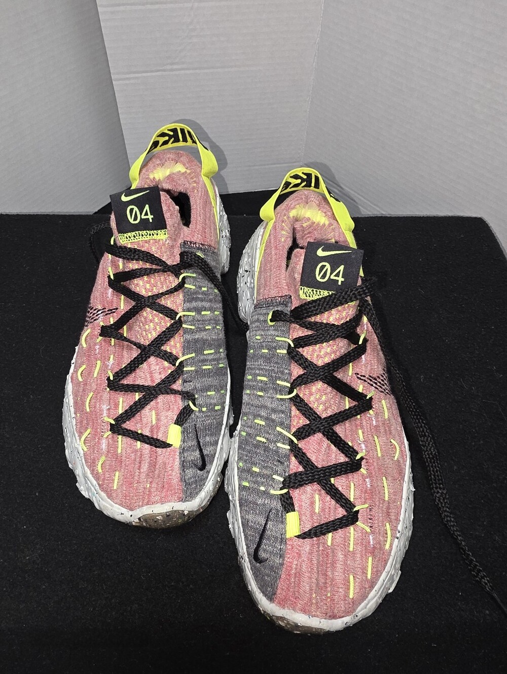 Nike Space Hippie 04 Lemon Venom Sneakers S Women CD3476-700